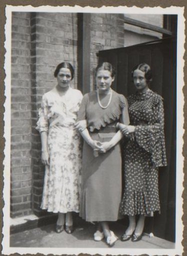 Portrait of Wilhelmina and Dootje van Zijll de Jong with Another Woman