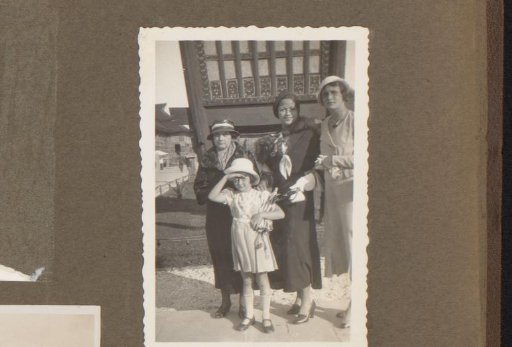 Group Portrait of Three Women and a Girl at the Colonial Exhibition in The Hague