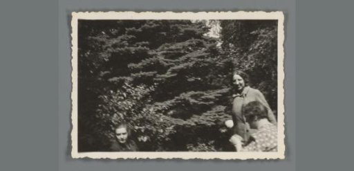 Women by trees, Ginneken