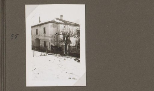 Luggagia. House of Pfarrer N. Bolt, author of Svizzero