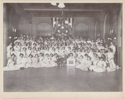 Group Portrait of the Amsterdam Female Students' Association
