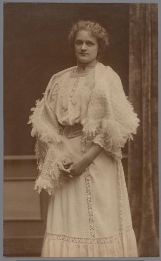 Portrait of an unknown woman with a stola
