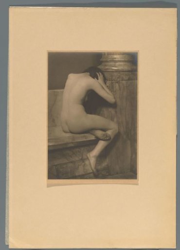 Portrait of Mies Rosenboom-Merkelbach as a seated nude