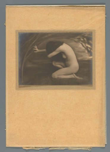 Portrait of Mies Rosenboom-Merkelbach as a kneeling nude