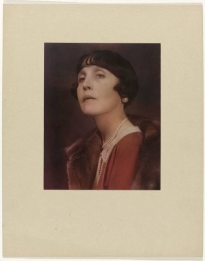 Portrait of the actress Else Mauhs