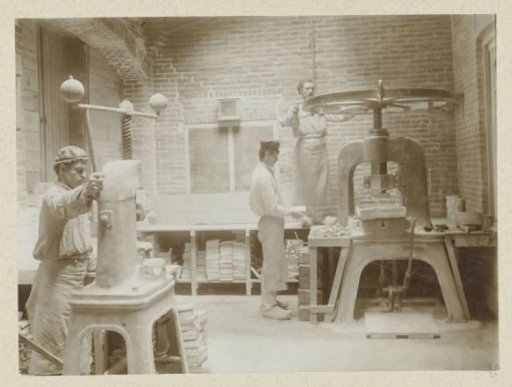 Tile press of the Rozenburg porcelain factory