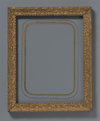 Photo Frame with Wood Carving