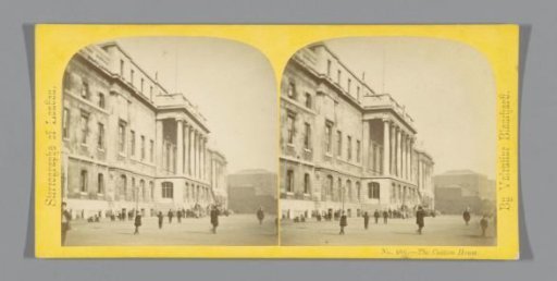 Front Facade of the Custom House in London
