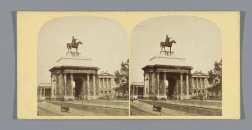 View of the Wellington Arch in London