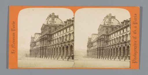 Facade of the Musée du Louvre in Paris