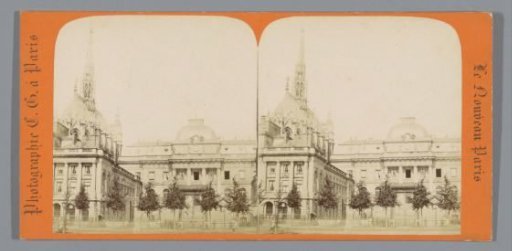 View of the Palace of Justice and the Sainte-Chapelle