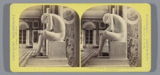 Sculpture of the Spinario in the vestibule of the Grand Trianon
