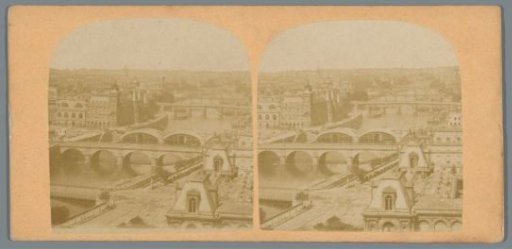 View of the Seine and various bridges in Paris