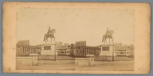 Equestrian statue of Henry IV of France on the Pont Neuf in Paris