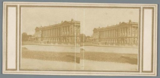 View of the Hôtel du Garde-Meuble on the Place de la Concorde in Paris