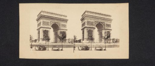 View of the Arc de Triomphe in Paris