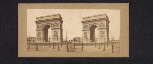 View of the Arc de Triomphe in Paris