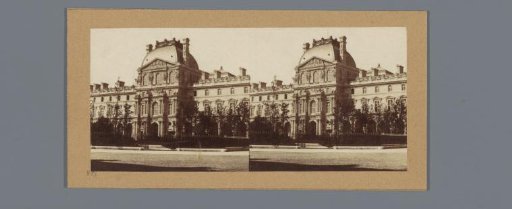 View of the Pavillon Richelieu of the Musée du Louvre, Paris