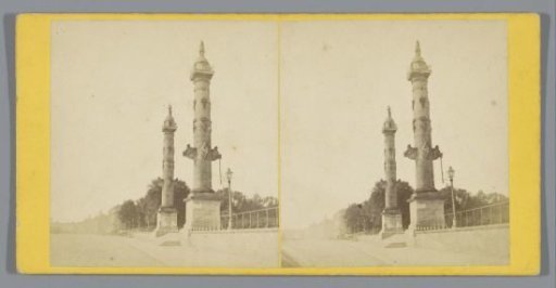 Rostra columns in Bordeaux
