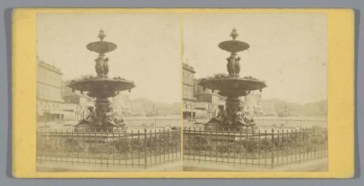 Fountain on the Place du Théâtre in Bordeaux