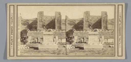 View of the Tempio di Vespasiano in Pompeii
