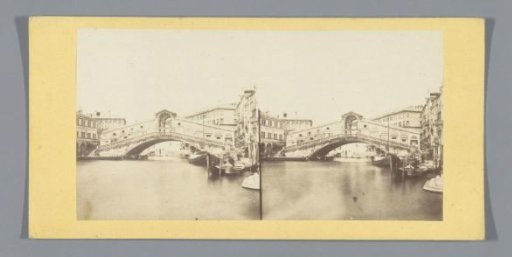 View of the Rialto Bridge in Venice