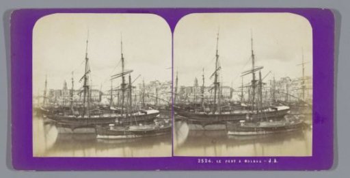 Ships in the harbour of Málaga
