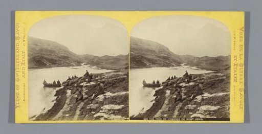 View of the Lac du Mont-Cenis with visitors