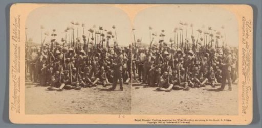 Group portrait of British soldiers departing for the front in South Africa