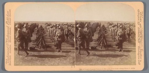 Scene of rows of British soldiers at the Orange River