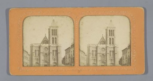 Exterieur van de Saint-Denisbasiliek nabij Parijs