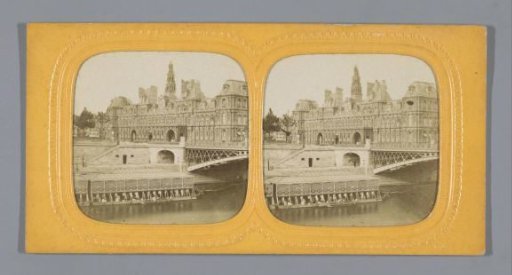 View of the Hôtel de Ville and the Pont d'Arcole, Paris
