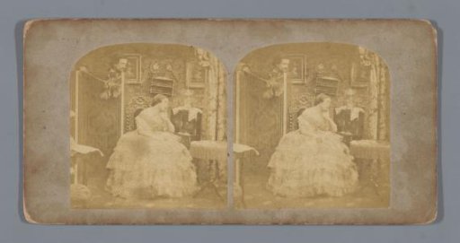 Theatrical representation of a pensive woman and a man behind a room screen