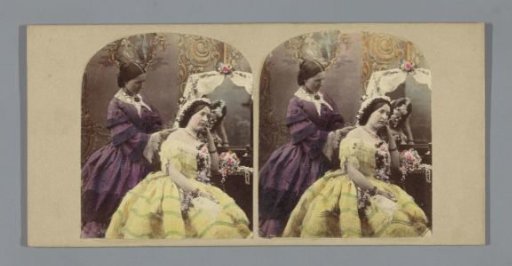 Scene with a bride before a mirror