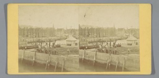Harbour view of the roundel at the De Ruyterplein in Vlissingen, with the Fishermen's Harbour in the background and behind that the Nieuwendijk, on the far left the Lampsinshuis