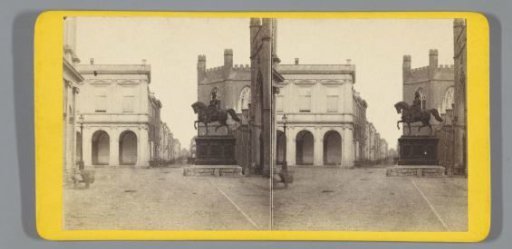 Equestrian statue of William of Orange near the Paleis Noordeinde