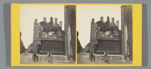 Statue of William I at the Noordeinde in The Hague