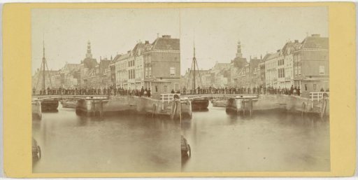 View of the bridge from the Bellamykade to the Nieuwedijk in Vlissingen with the Sint Jacobskerk in the background