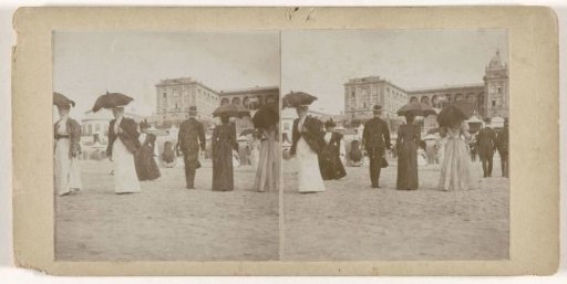 People strolling along the beach of Scheveningen