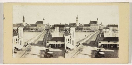 View of Linz, with the wooden Nibelungenbrücke in the foreground