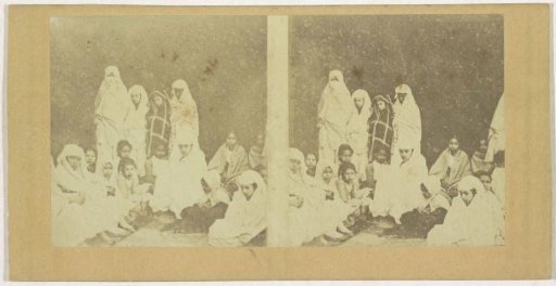Group of girls and young women, Algiers