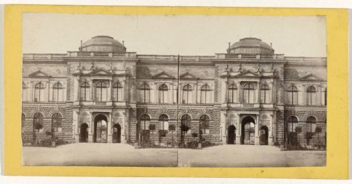 Entrance to the Sempergalerie in Dresden