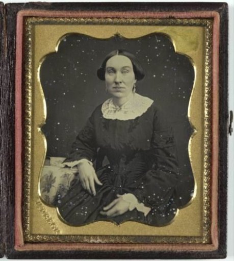 Portrait of an unknown woman with earrings