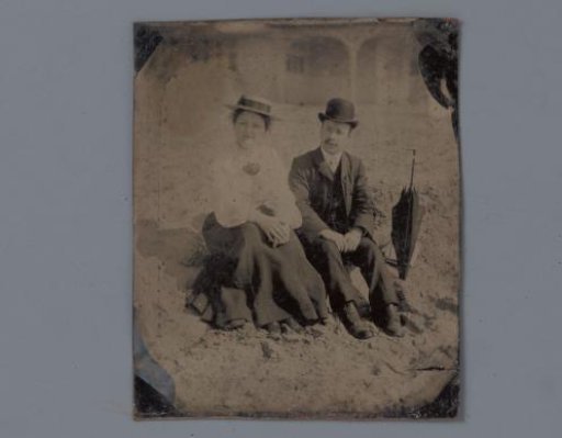 Portrait of a woman and a man on the beach