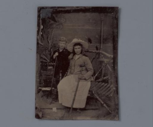 Portrait of an unknown girl and an unknown boy