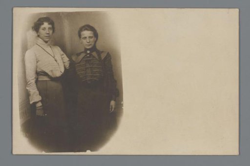 Double portrait of two unknown women