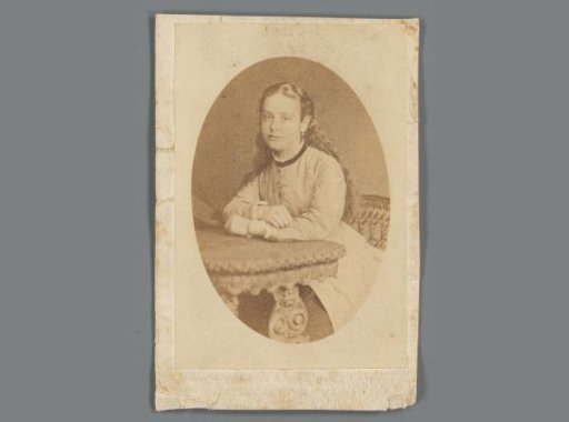 Portrait of Gijsbertha A.J.H. Heijdt on a prayer card