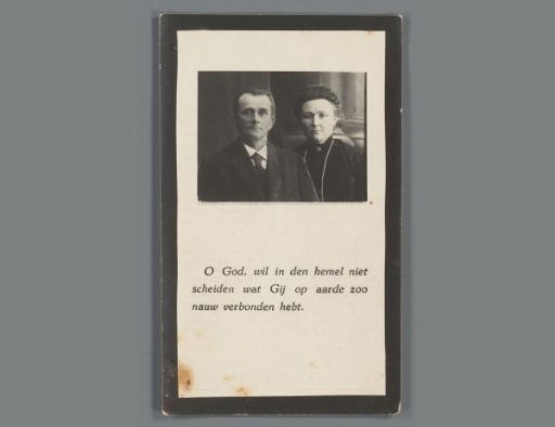 Portrait of P. van Wijngaarden and his wife Cornelia Maria Kruik on a prayer card
