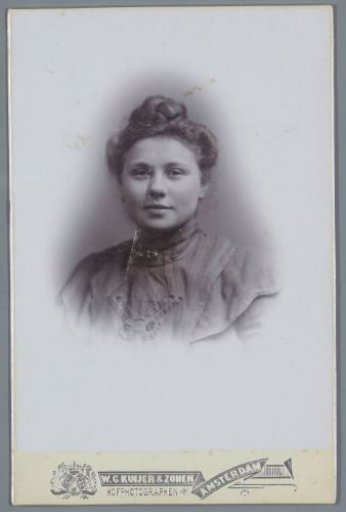 Portrait of Mrs. Jonker-Groenewoud