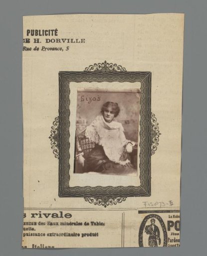 Portrait of Raphaële Sisos